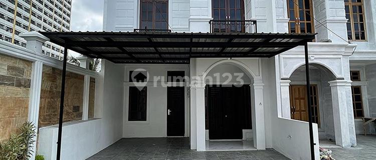 Disewakan Rumah Baru Semi Furnished Hanya 3 Menit ke Usu 1