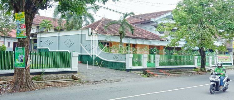 LAHAN LUAS STRATEGIS DI JANTUNG KOTA JEMBER (Dyh - Pkk) 1