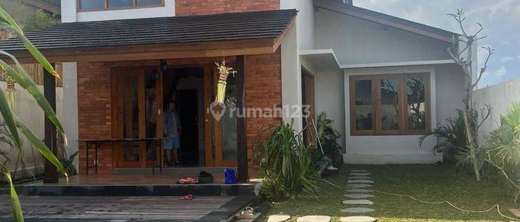 Villa rental in the Pantai 5 beach SHM large garden 1