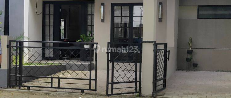 Rumah Minimalis Modern 1 LT Strategis 1