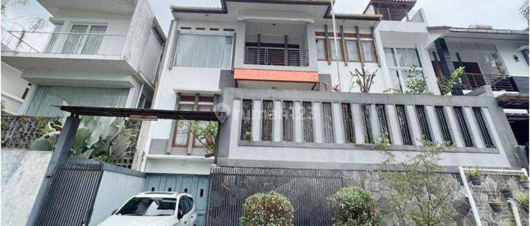 Rumah Siap Huni di Komplek Awiligar Bandung  1