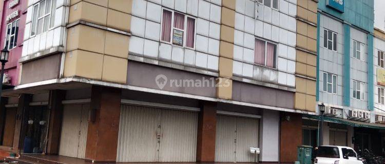 Dijual  Ruko HOEK 3 Lantai Sudah Renovasi Golden Boulevard BSD Tangerang 1