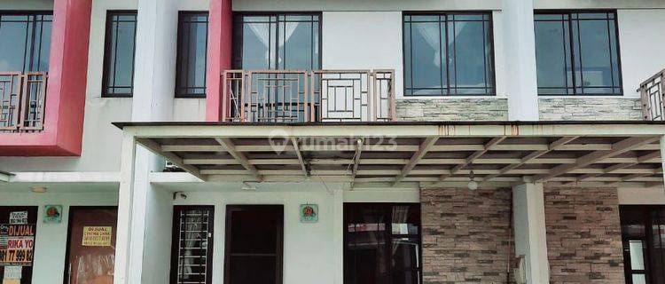 Rumah 3 lantai di Cluster Asia Greenlake jakarta barat 1