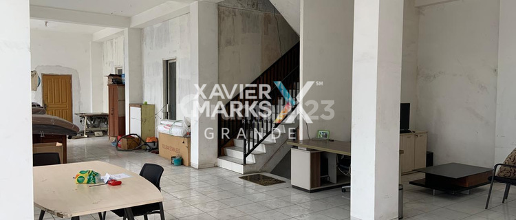 For Rent 3 Adjoined Shophouses Ready for Use in Sawojajar, Malang 1