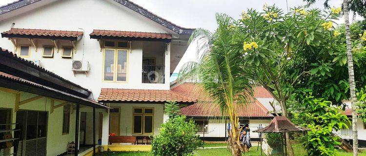 Dijual Rumah 2 Lantai Di Rawamangun depan Lapangan Golf  1