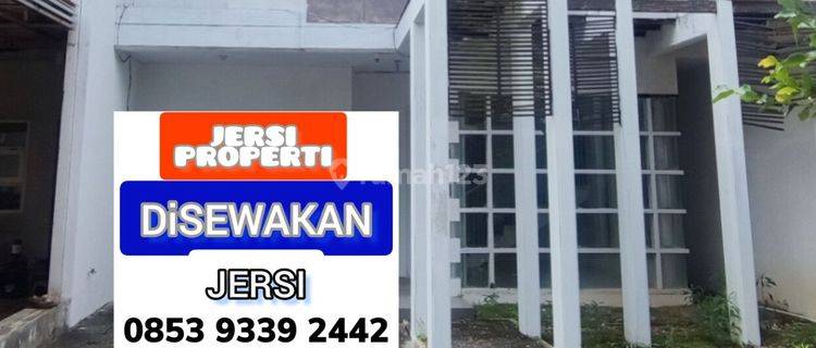 RUMAH KANTOR  LINGKUNGAN TENANG DIPERUMAHAN SAMARINDA 1