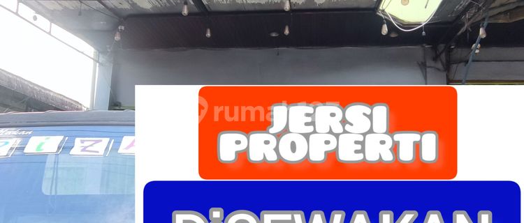 SHOPHOUSE FOR RENT ON MAIN ROAD SIDE SAMARINDA 3108 1