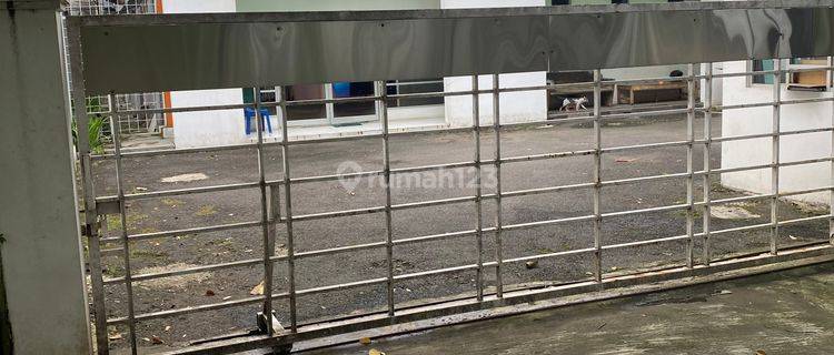 Pabrik di Kawasan Industri Gatot Subroto, Semarang 5100 Meter Dekat Pintu Tol 1