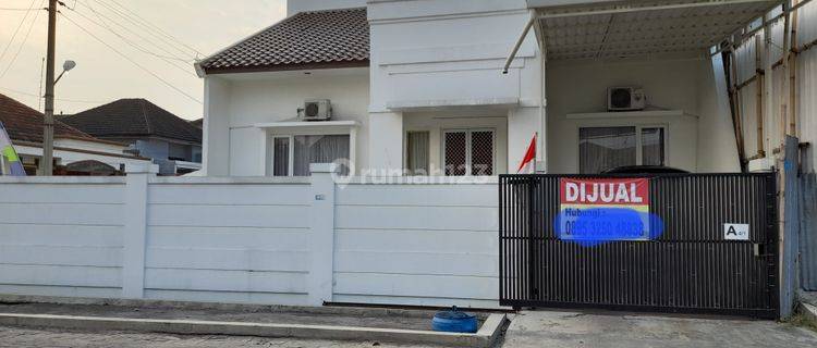 Jual cepat rumah siap huni,posisi hook dan strategis  1