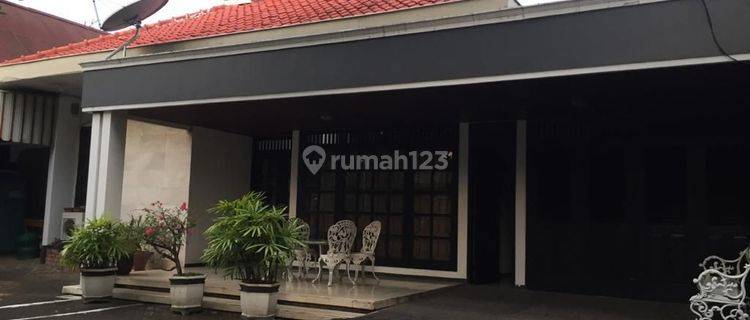 Dijual cepat rumah kost aktif di tengah kota  1