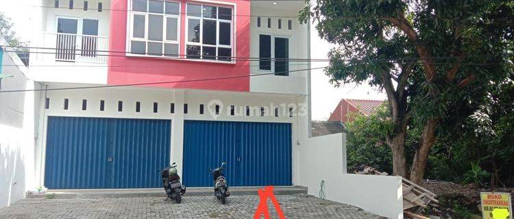 Ruko 2lantai Dekat Pintu Masuk Perumahan Sendangmulyo 1