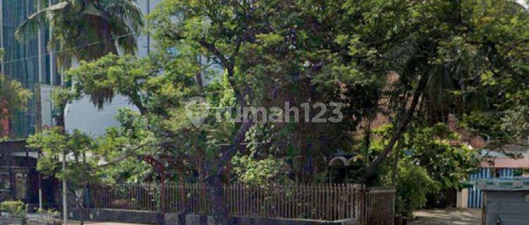 House / Business Space Near Simpang Lima 1