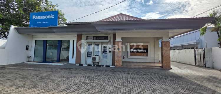 Warehouse/showroom + Office + Spacious Parking in the Center of Semarang City 1
