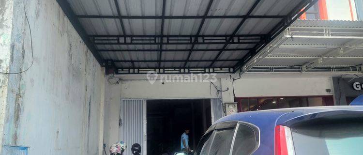 Dijual / Disewakan Ruko Bagus Dan Siap Pakai Di Pinggir Jalan Raya 1