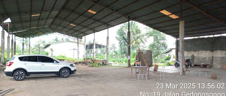 For Sale / Rent Land and Warehouse by the Main Road in West Ungaran Area 1