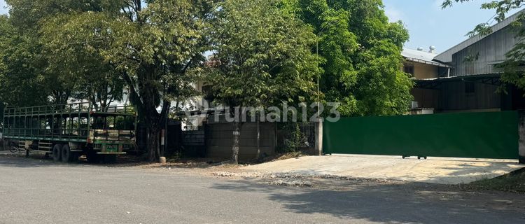 Gudang Besar Dan Bagus Di Kawasan Industri Wijaya Kusuma 1