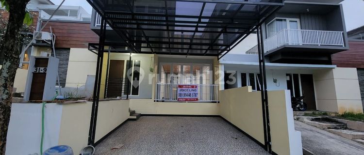 Rumah 2lantai Di Bsb Village  1