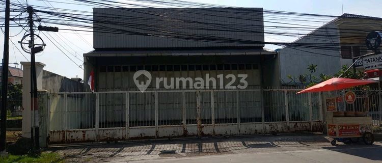 Warehouse Beside Main Road in Gayamsari Area 1