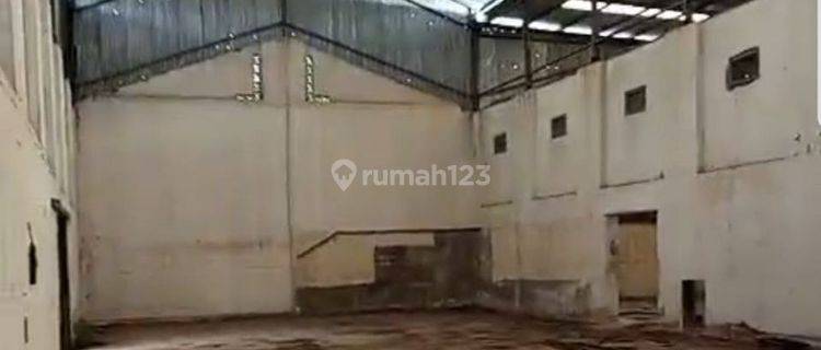 Disewakan Gudang Benculuk Dekat Cluring Banyuwangi, Perhutani, Jajag (rt) 1