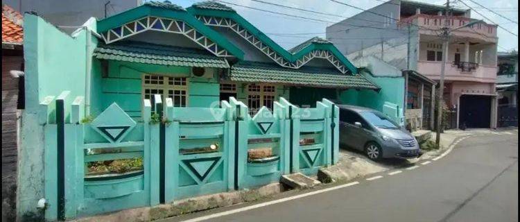 Dijual Cepat Rumah Tua Bagus di Kemayoran 1