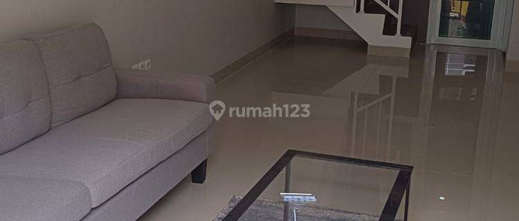 RUMAH 2 LANTAI SHM UNFURNISHED DEKAT TOL ANDARA JAKARTA SELATAN 1