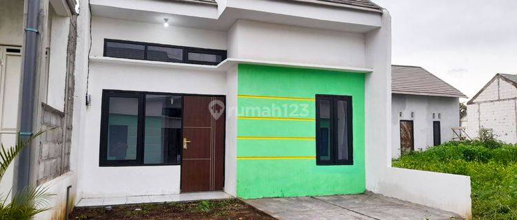 Rumah Murah di Jalan Raya Kanigoro Dekat Industri 1