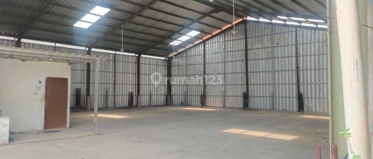 Disewakan gudang cocok utk showroom,ekspedisi di Pekayon Bekasi selatan 1