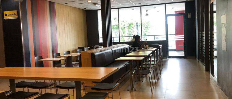 Ruang usaha di Cikini, Menteng, Jakarta Pusat 445 M Lokasi Strategis 1