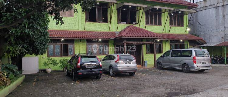 Bangunan Rumah Makan Lengkap Terawat di Jalan Ciawi Bogor 1