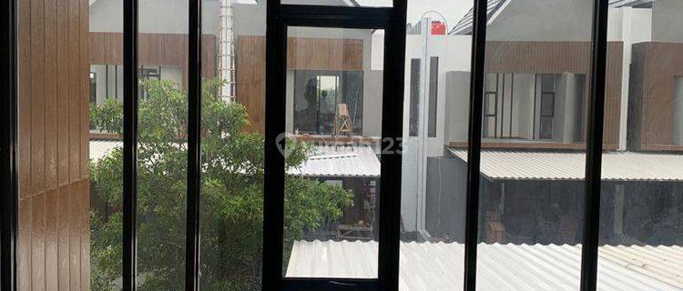 Dijual Rumah Bagus di Cluster Jura Metland Menteng Jakarta Timur 1