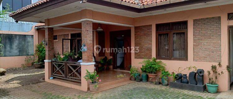 Rumah Cantik Murah Lt 300 Lokasi Strategis, Pamulang 1