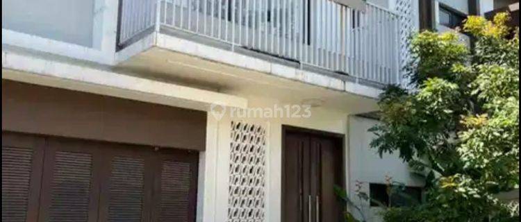 Dijual Rumah Murah Strategis di Summarecon Bandung 1