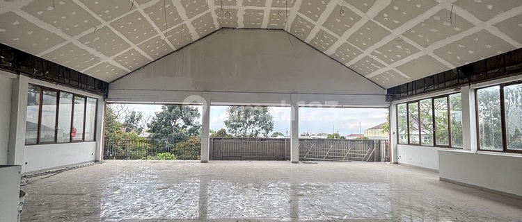 FOR RENT: STRATEGIC BUSINESS SPACE ON SUTAMI STREET, BANDUNG 1