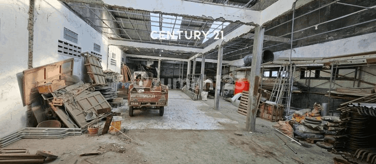 WAREHOUSE SUITABLE FOR BUSINESS IN GAYAMSARI AREA, SEMARANG 1
