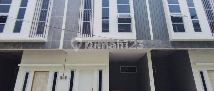 Dijual Rumah Villa Di Komplek Bhayangkara Palace  1