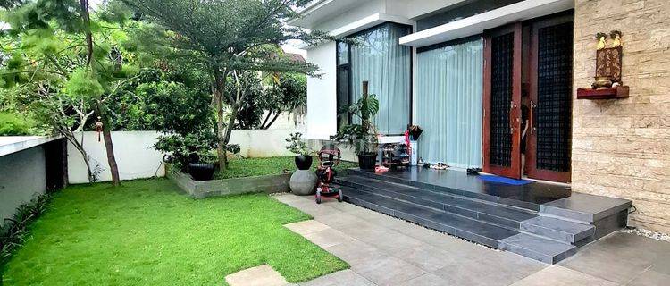 Dijual Villa Mewah Semi Furnish Komplek Graha Metropolitan 1