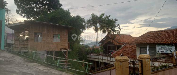 Dijual Rumah Strategis di Area Cicalengka  1