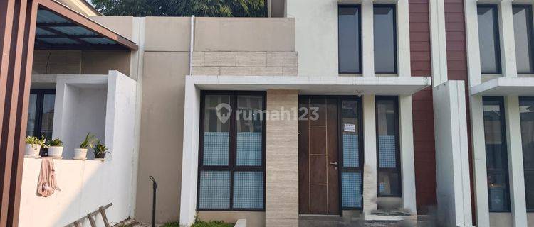 Disewa Rumah di kawasan Lugano Lake Park Citra Raya Dekat Univ Esa Unggul 1