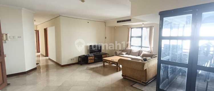  Sewa Apartement 3+1 BR Full Furnished di  Grand Tropic - Grogol - Jakarta Barat 1