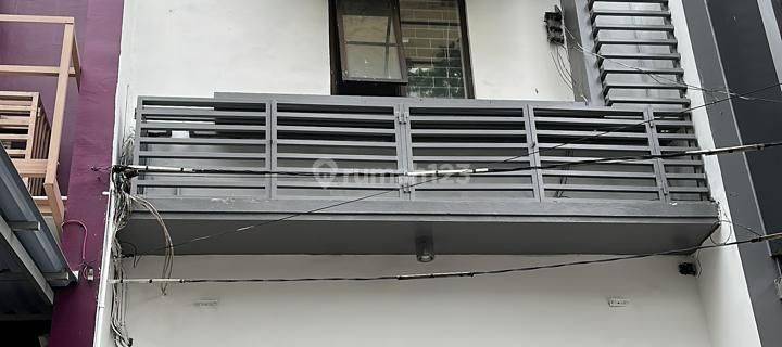 Jual Ruko 3 Lantai Strategis di Jl.Karapitan Bandung Tengah Kota 1