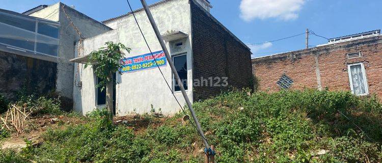 BANGUNAN RUMAH LOKASI DI BANYUMANIK SEMARANG BEBAS BANJIR 1