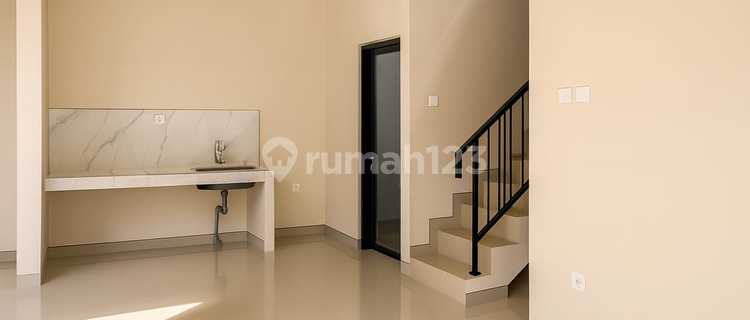 For Sale Luxury House Near Akpol Unika In De Villa Telaga Bodas 1