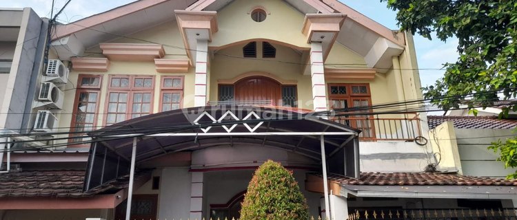 LUXURIOUS House 150 Billymoon Pondok Kelapa East Jakarta 1