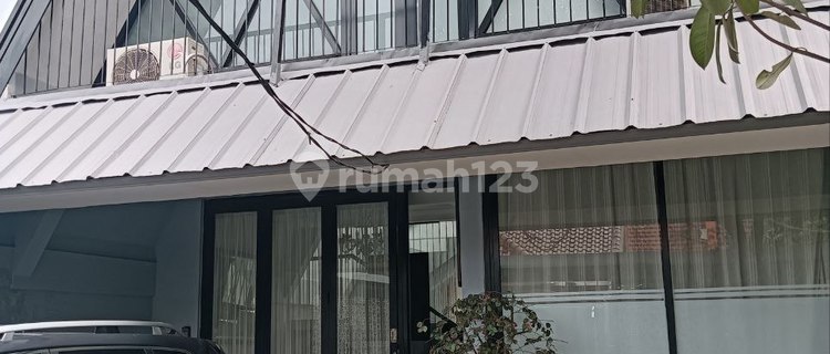 Aesthetic Villa-Style House in Kelapa Dua Depok 1
