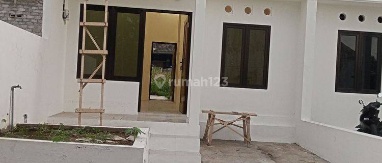 Rumah Bagus Minimalis Modern Ungaran Barat 1