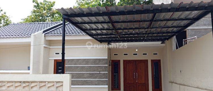 Rumh Murah Bagus Modern Kedungmundu Tembalang Semarang 1