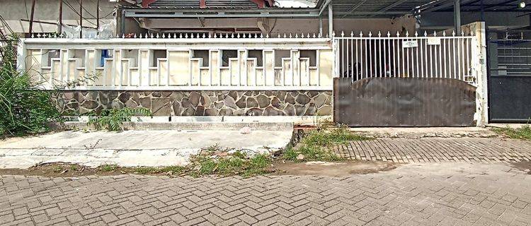 Rumah di Taman Surya 2 , Jakarta Barat . Hadap Selatan  1