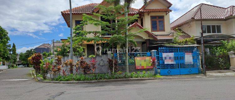 Disewakan Rumah Hook Beserta Perabot di Perumahan RiverSide 1