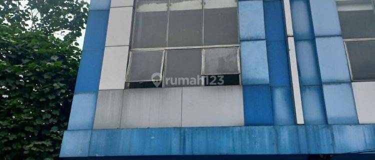 DISEWAKAN Ruko Merr depan jalan raya Kembar IR. Soekarno 1