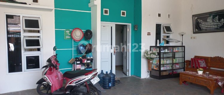 Rumah di Perum Singgasana Cerme Gresik Kondisi Terawat Murah 1